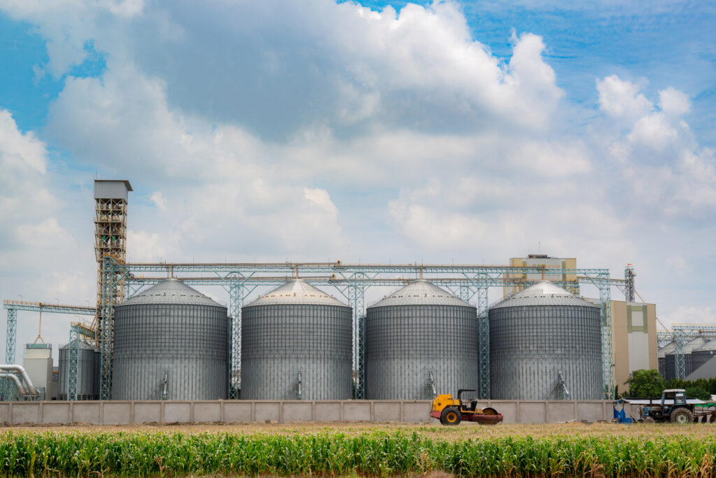 Graansilo's als beeld voor datasilo's die informatie vasthouden